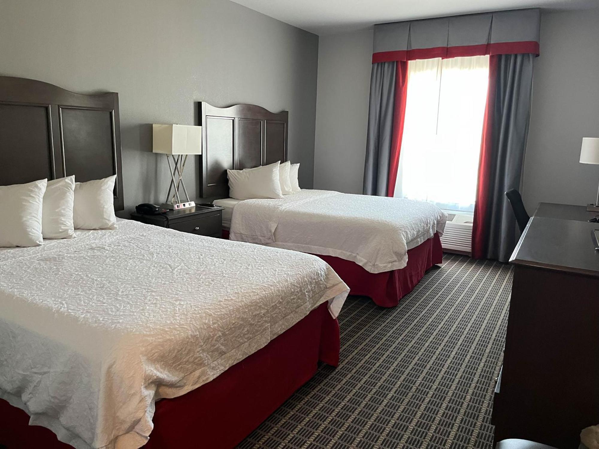 Quality Inn & Suites Pearsall Exterior photo